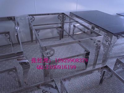 昆明酒店KTV茶幾架 玫瑰金不銹鋼發光茶幾腳與老虎腳架的產品美學